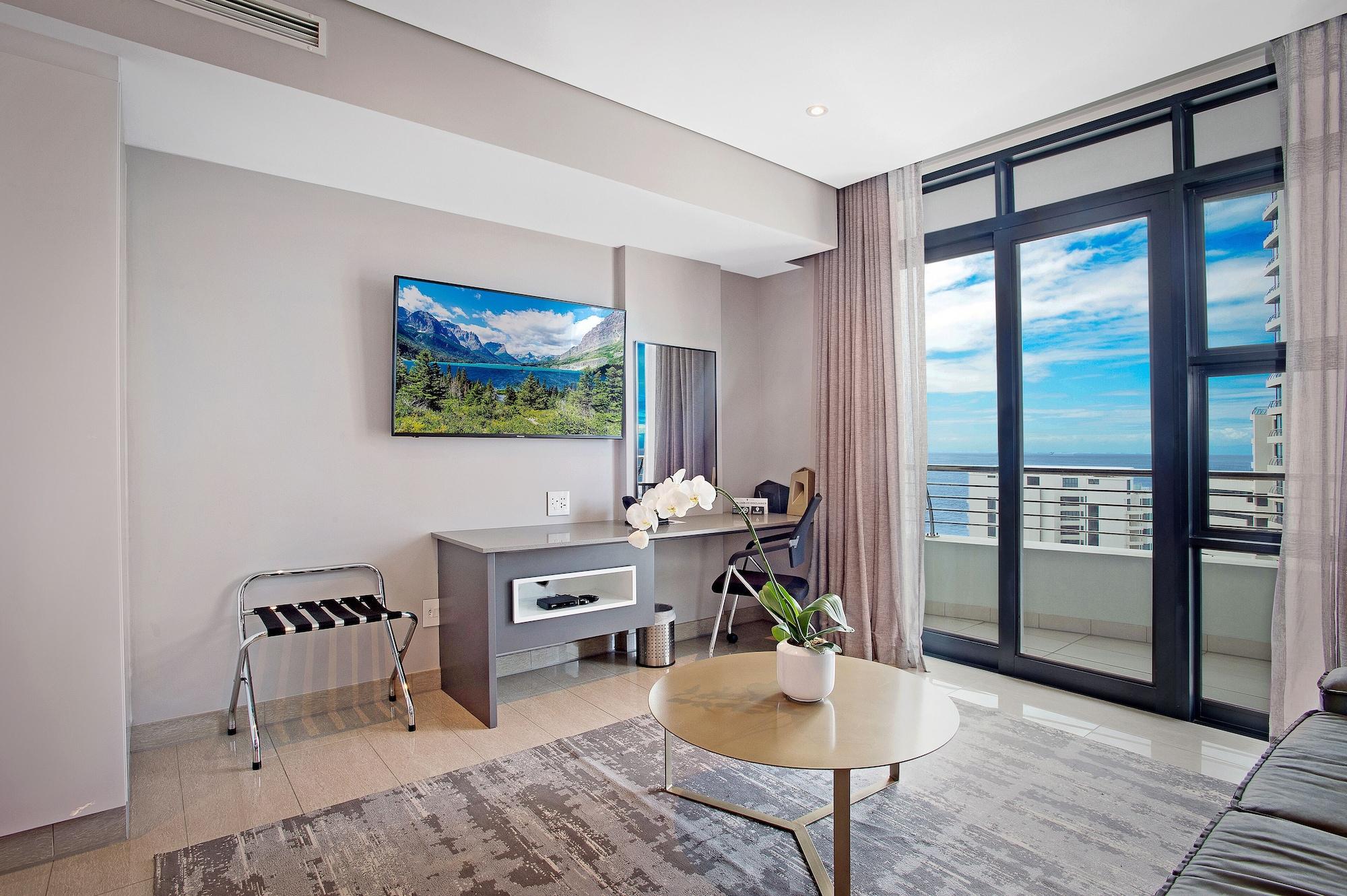 The Capital Pearls Hotel Durban Ngoại thất bức ảnh A living room at the Hilton San Diego Bayfront