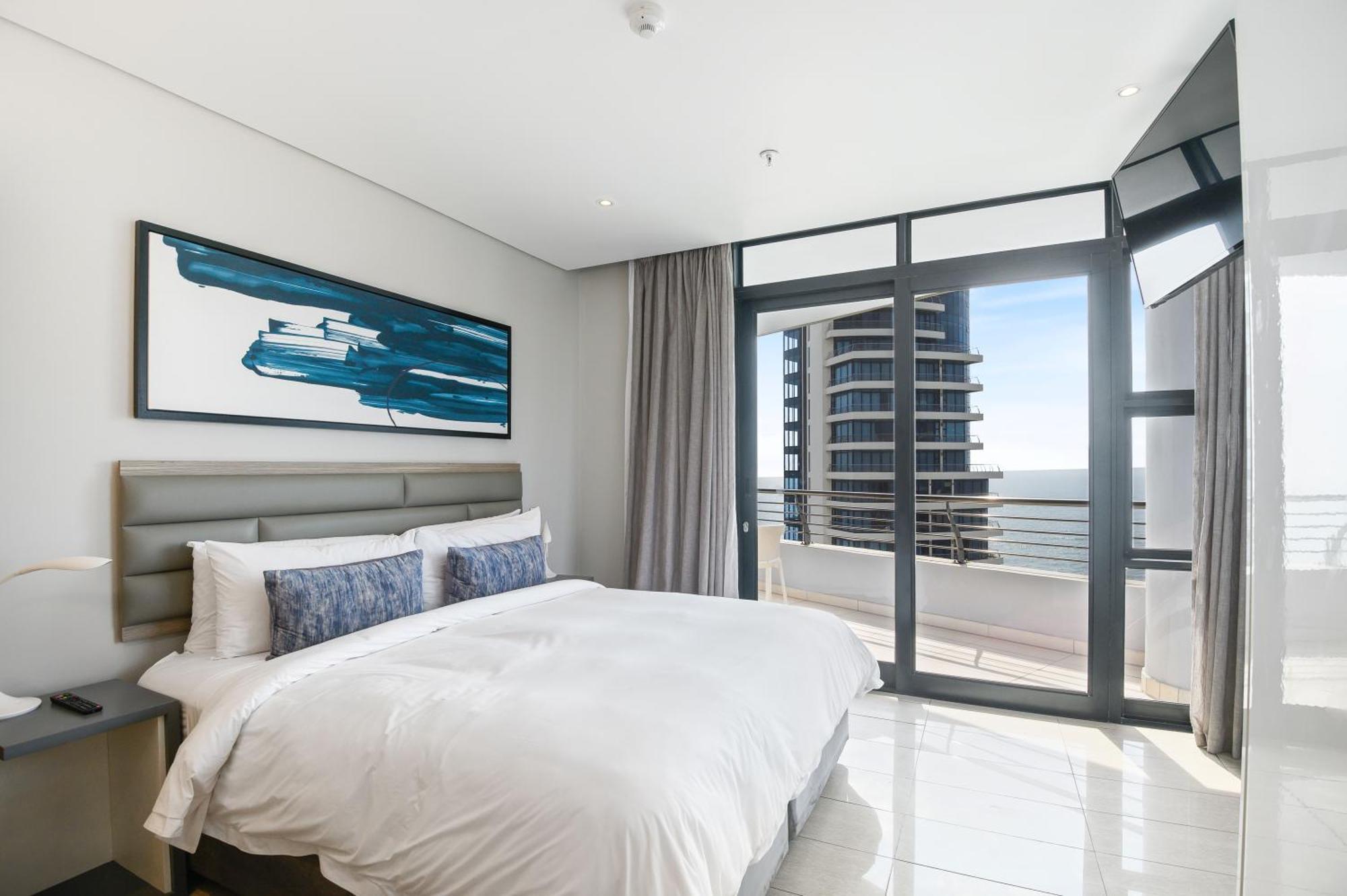 The Capital Pearls Hotel Durban Ngoại thất bức ảnh A bedroom at the hotel