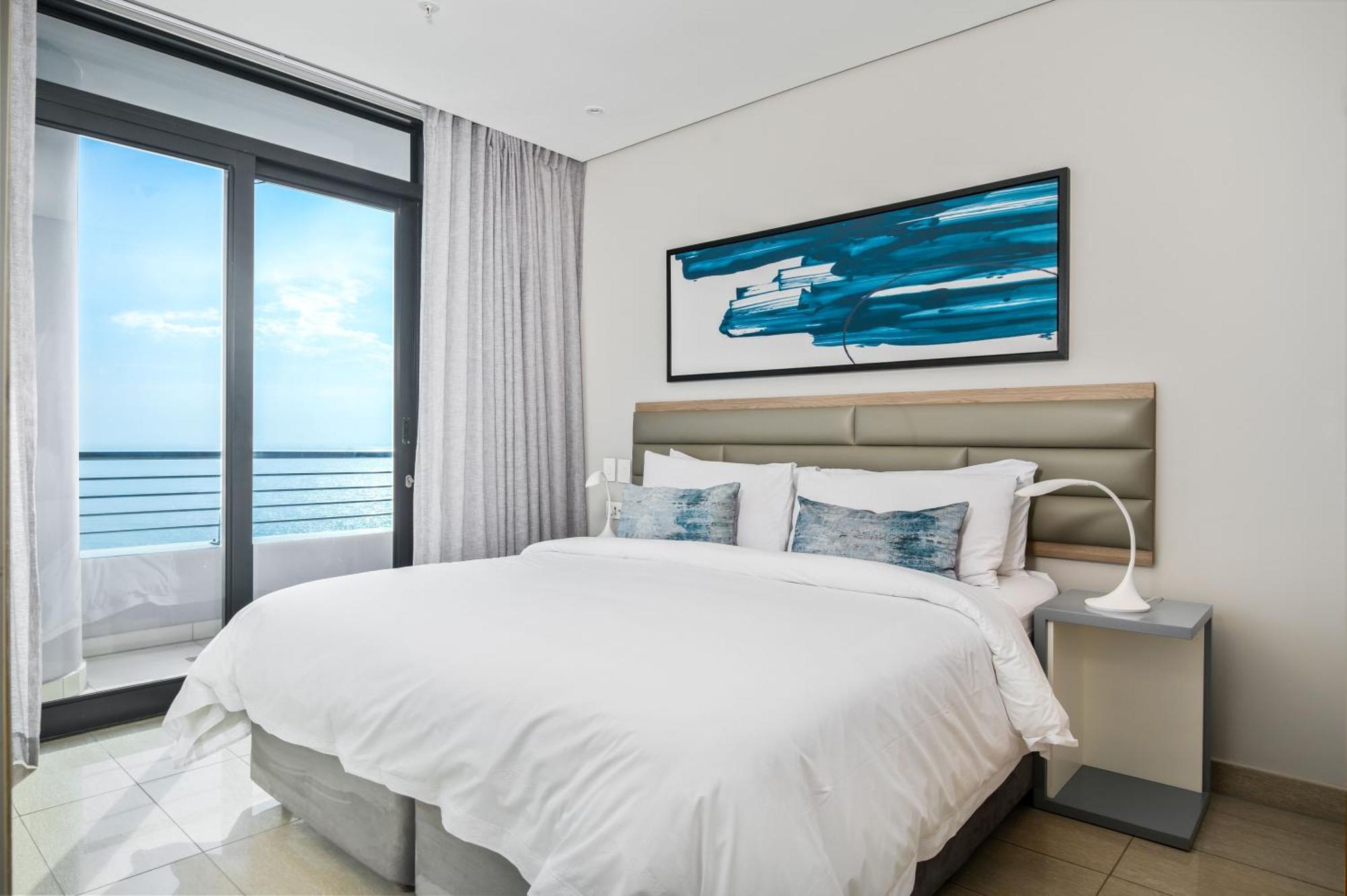 The Capital Pearls Hotel Durban Ngoại thất bức ảnh A bedroom at the hotel