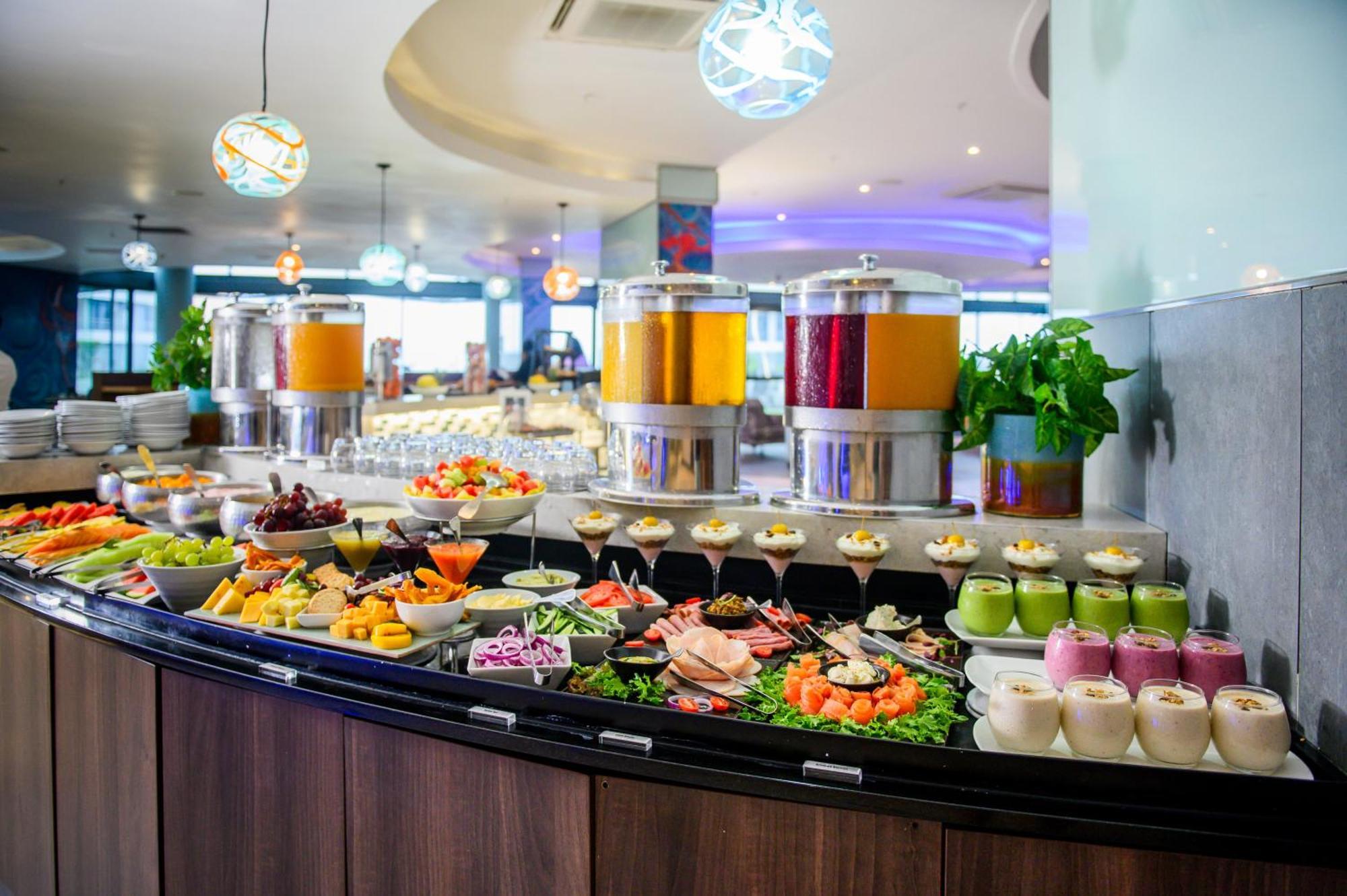 The Capital Pearls Hotel Durban Ngoại thất bức ảnh A salad bar