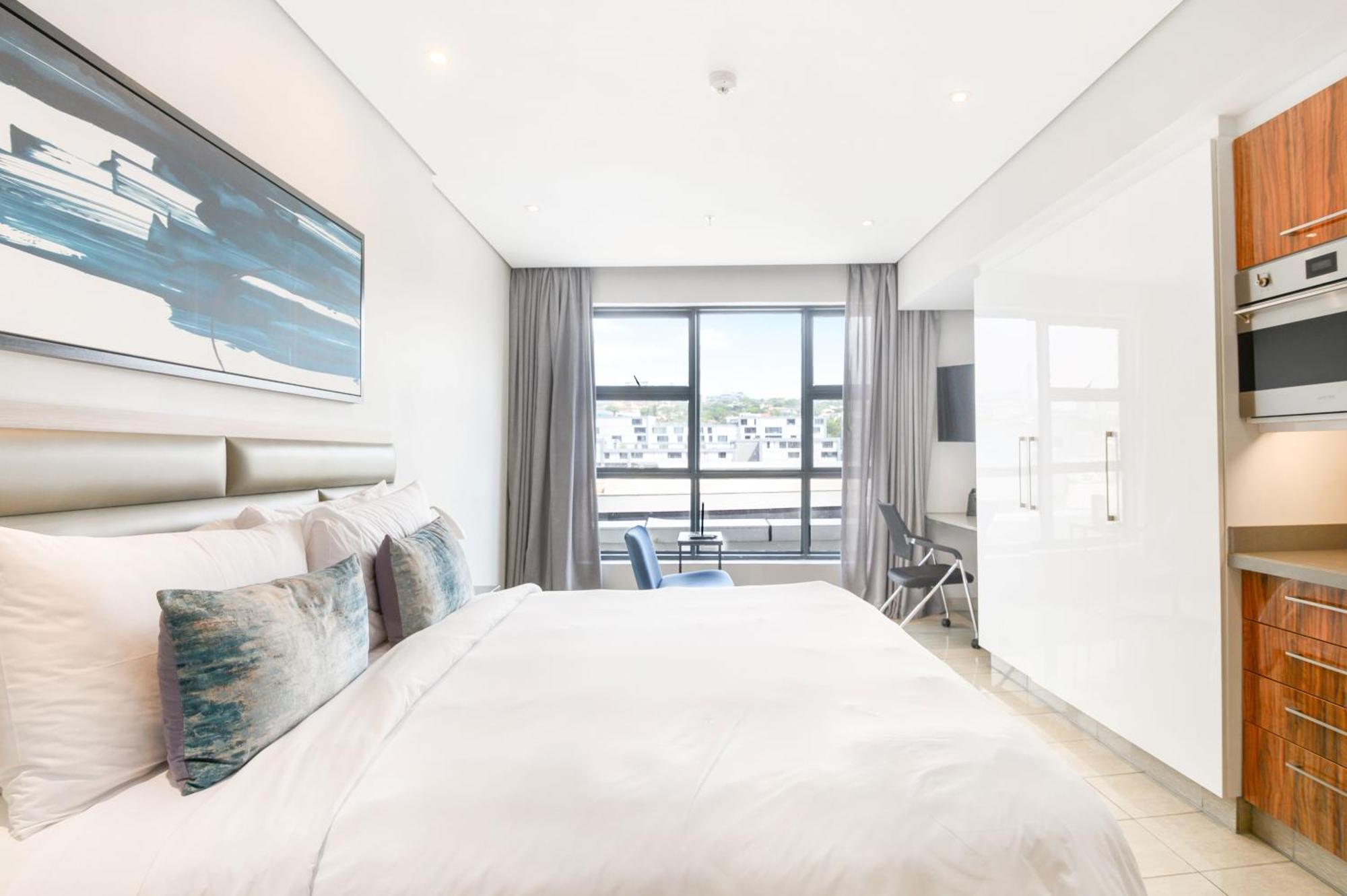 The Capital Pearls Hotel Durban Ngoại thất bức ảnh A bedroom at the hotel