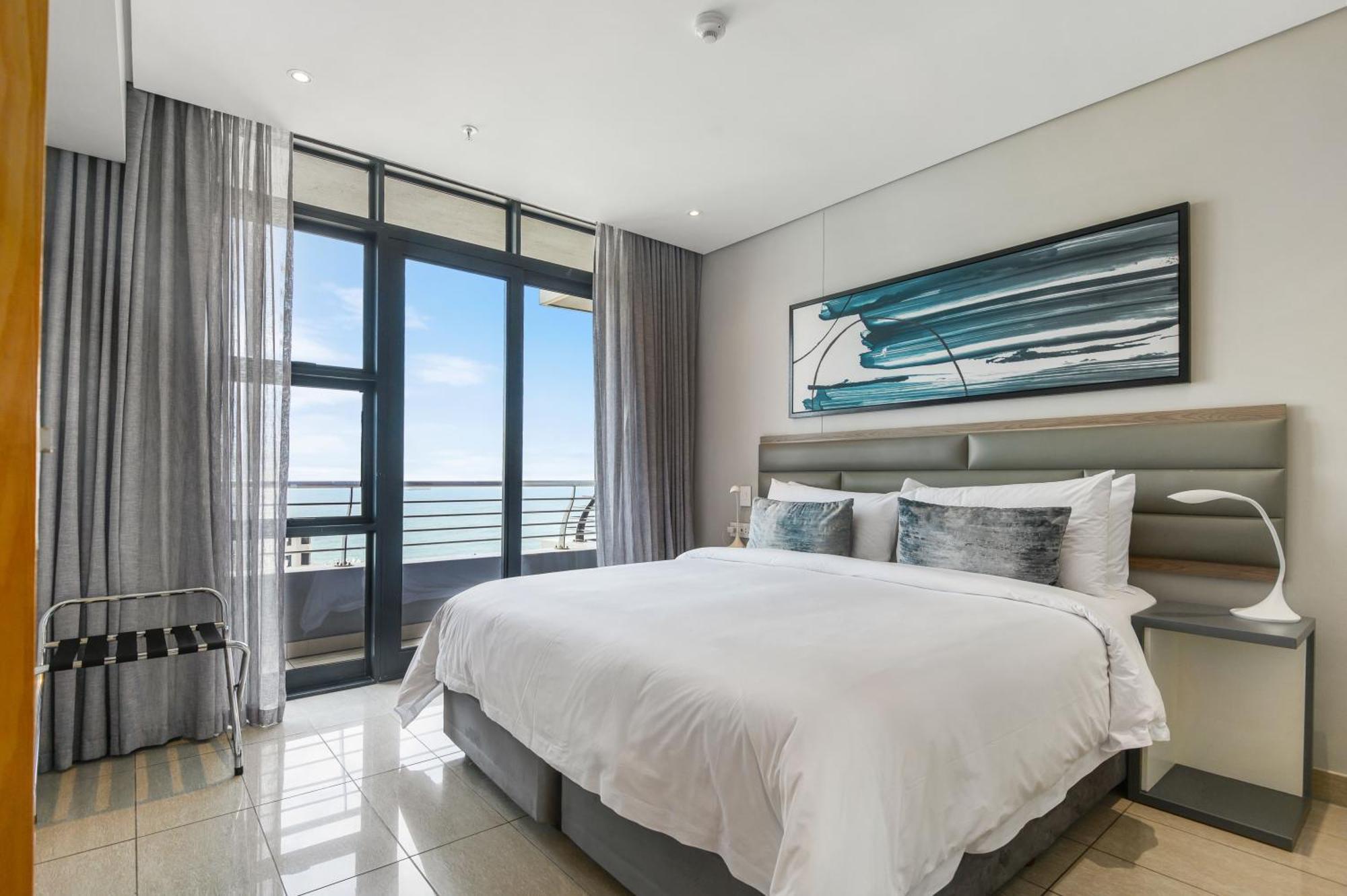 The Capital Pearls Hotel Durban Ngoại thất bức ảnh A bedroom at the hotel